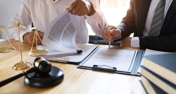 Contract Lawyer